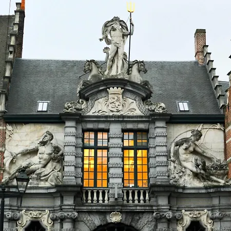 Апартаменти Huswell - Luxurious Duplex In Prime Location, Heart Of Гент